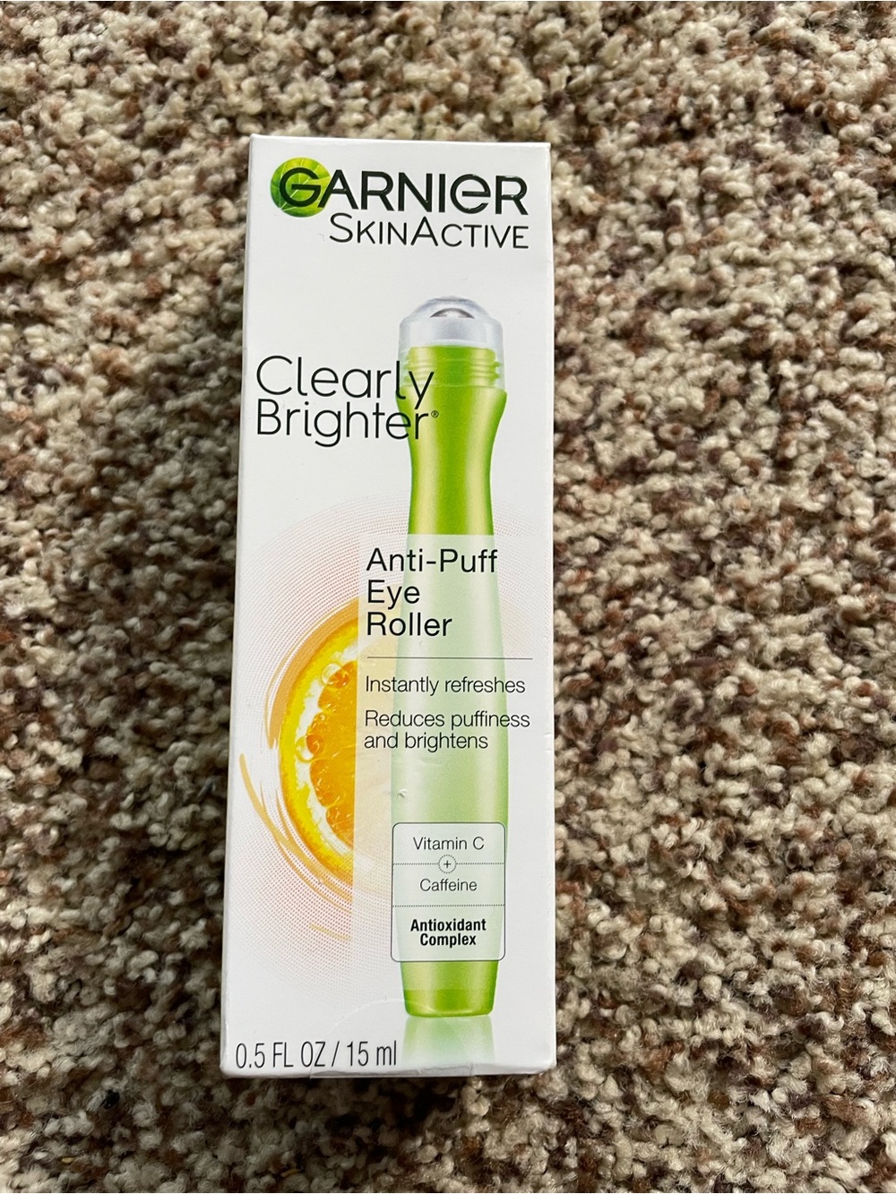 Garnier SkinActive Clearly Brighter Anti-Puff Eye Roller